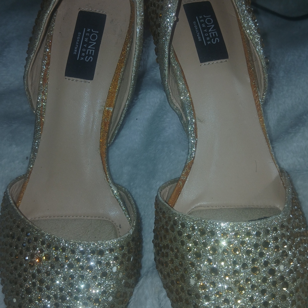 Jones New York Gold Heels